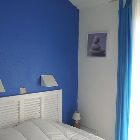 Duplex Vue Sur Mer Et Pieds Dans L'Eau Plage De Pramousquier Le Lavandou Exterior photo