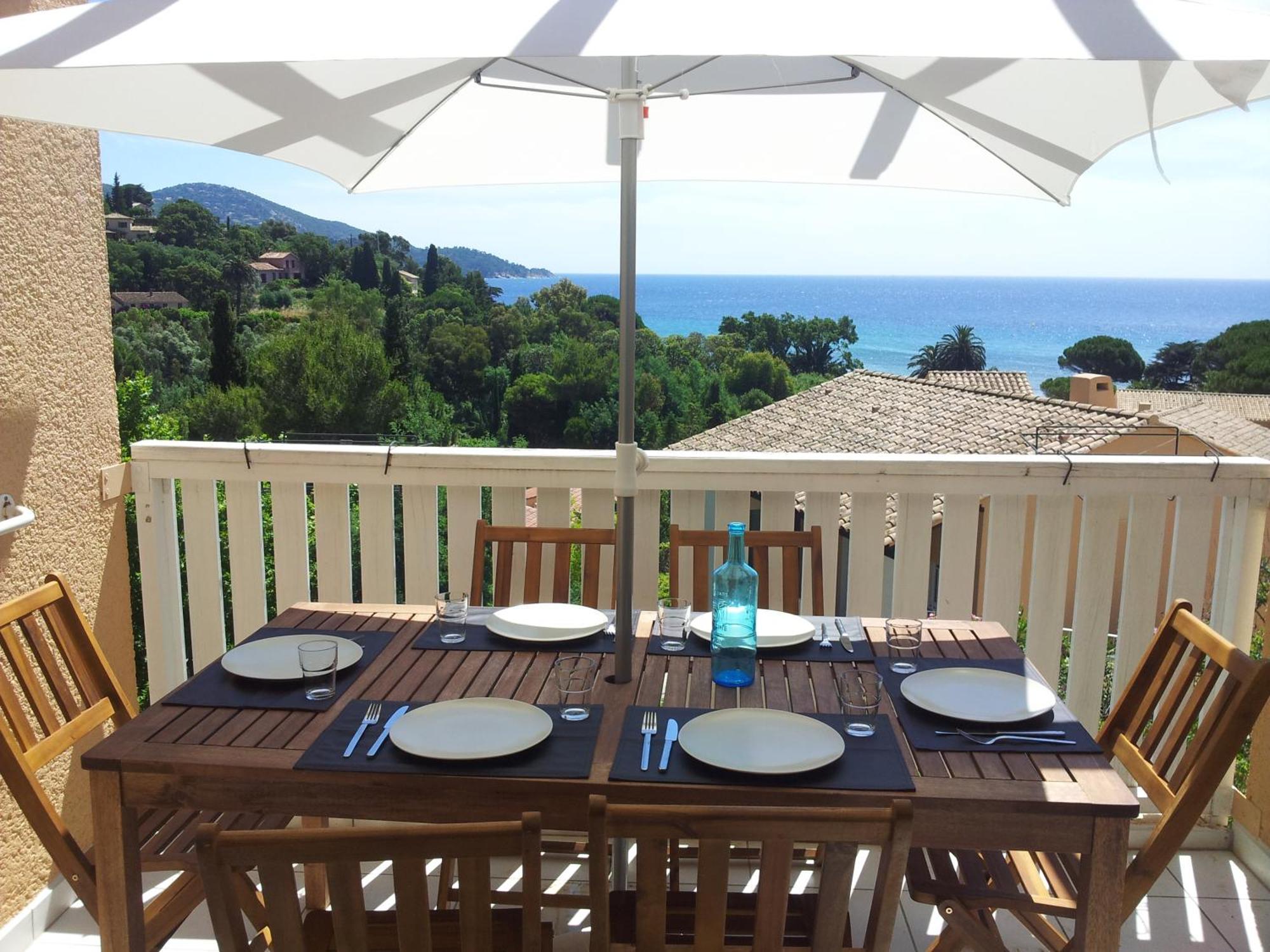 Apartment Duplex Vue Sur Et Pieds Dans L'eau De Pramousquier Le Lavandou